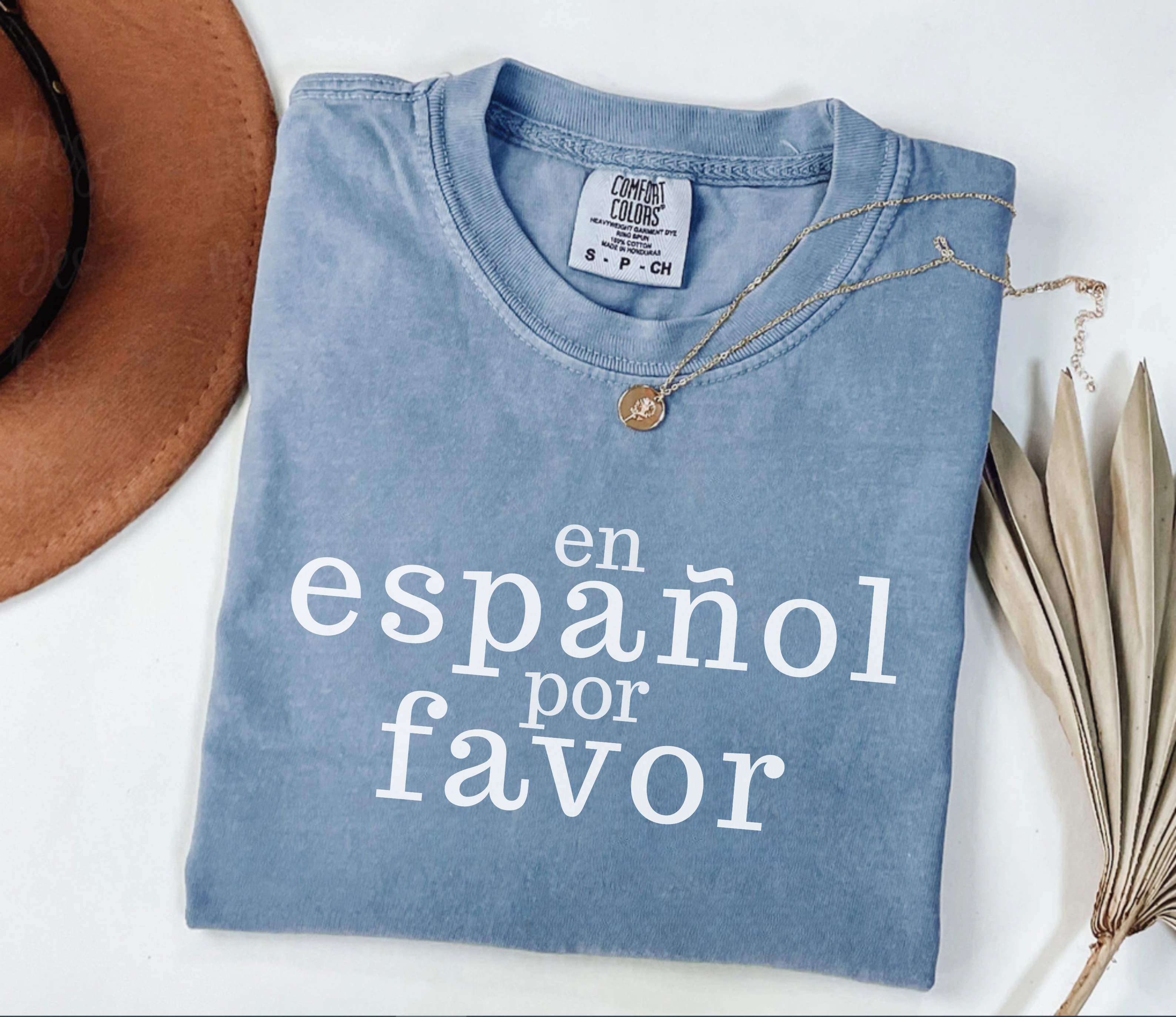 Wkrocz w dwujęzyczny klimat z koszulką premium „En Español Por Favor”.